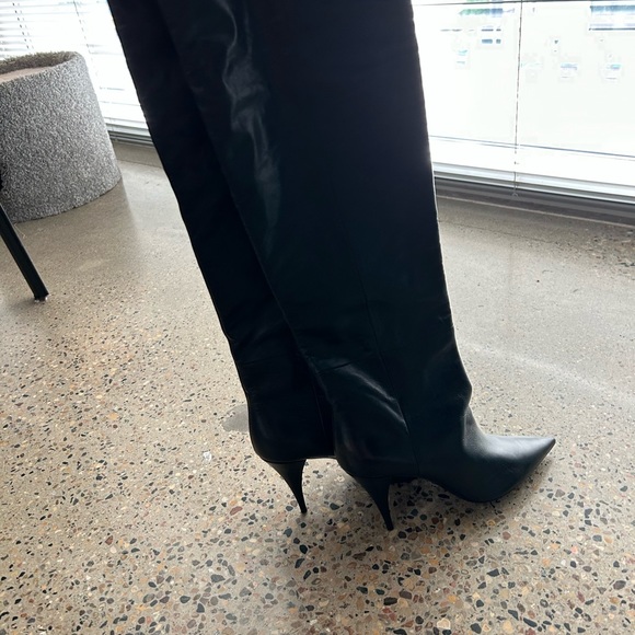 Saint Laurent Kiki OTK leather boots - Picture 1 of 5